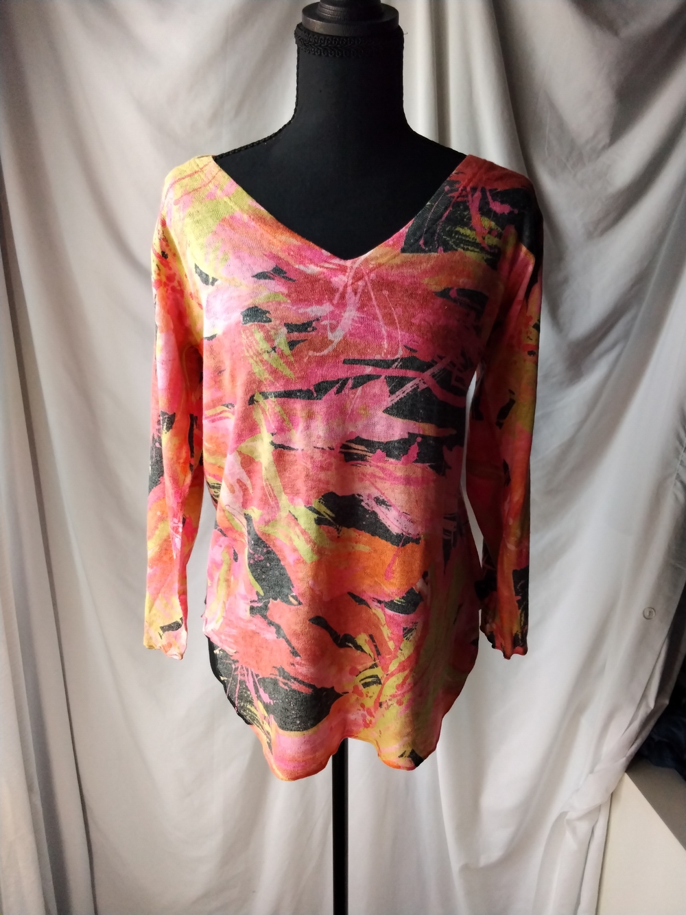 Nally & Millie V-Neck Abstract Print Long Sleeve Top in Pink, Orange & Black